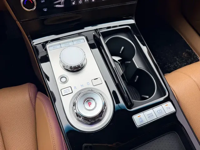 Genesis G80 — Фото автомобиля 15