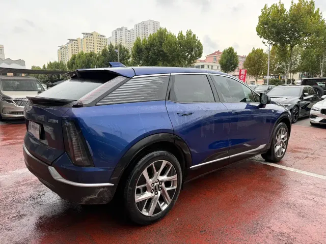 Cadillac Optiq — Фото автомобиля 6