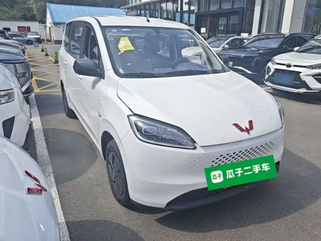 Wuling Hongguang — Фото автомобиля 3
