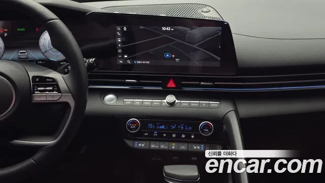 Hyundai AVANTE Avante (CN7) — Фото автомобиля 14