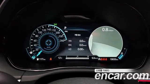 Genesis GV70 2.5T Бензин AWD — Фото автомобиля 8
