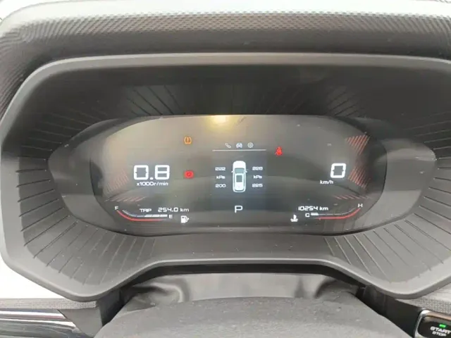 Wuling Asta — Фото автомобиля 11