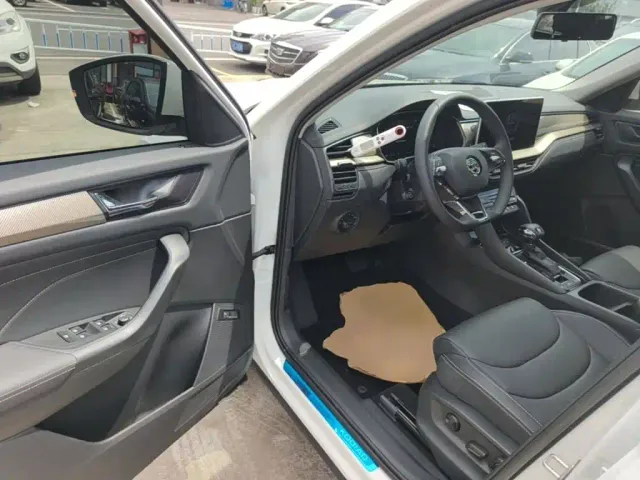 Skoda Kodiaq — Фото автомобиля 15