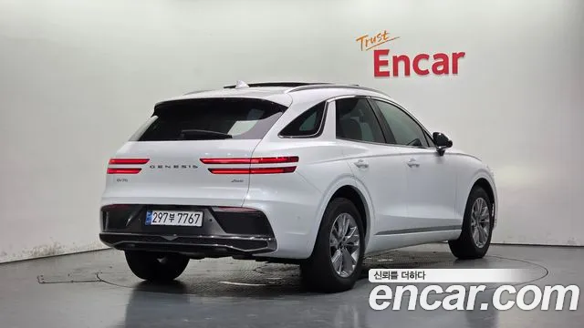 Genesis GV70 2.5T Бензин AWD — Фото автомобиля 2