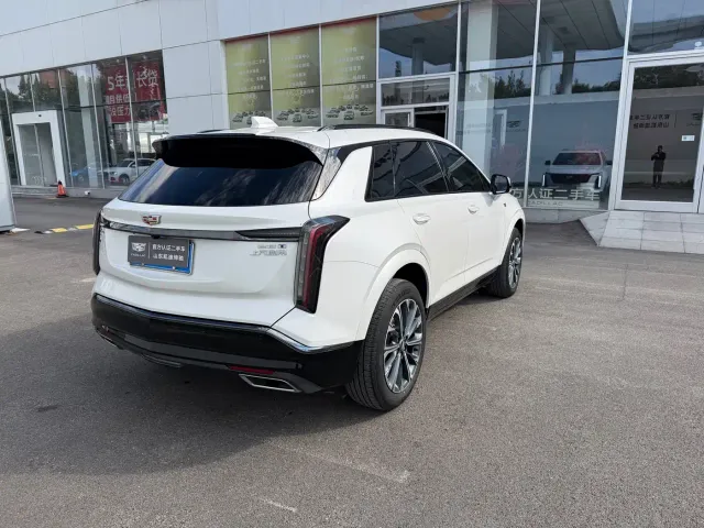 Cadillac XT5 — Фото автомобиля 15