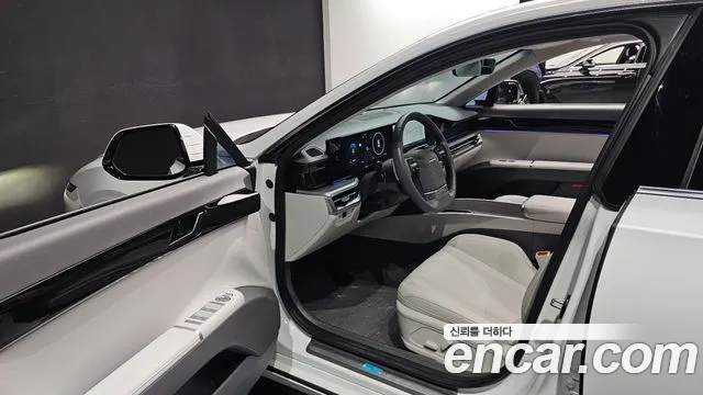 Hyundai Grandeur GN7 — Фото автомобиля 15
