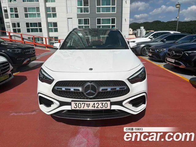 Mercedes-Benz GLA-Class H247 — Фото автомобиля 2