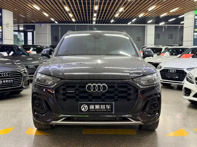Audi Q5L — Фото автомобиля 2