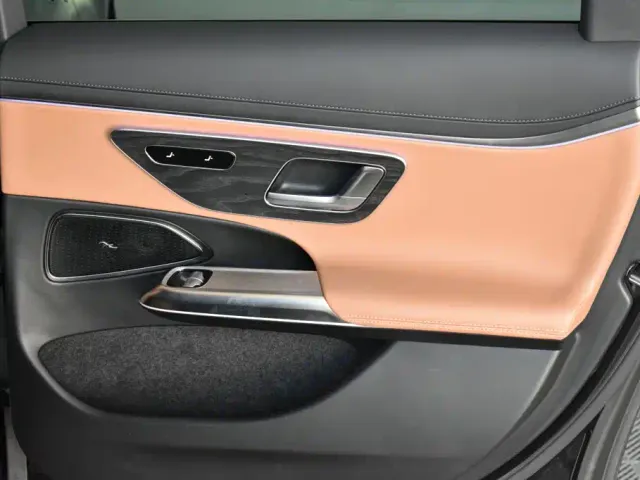 Mercedes-Benz E-Class — Фото автомобиля 13