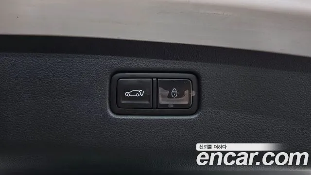 Genesis GV70 — Фото автомобиля 23