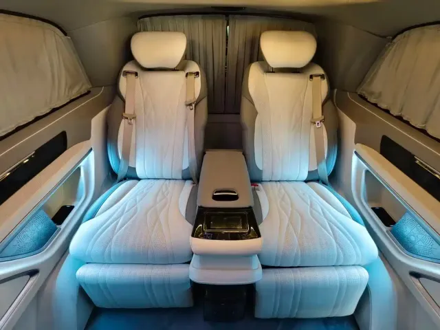 Mercedes-Benz V-Class — Фото автомобиля 11
