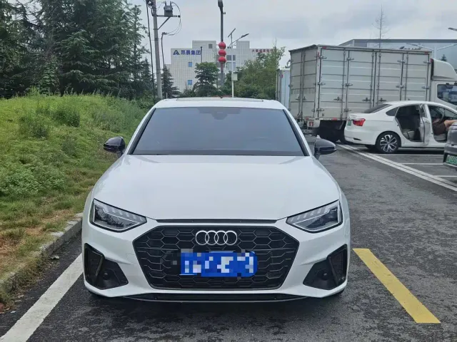 Audi A4L — Фото автомобиля 2