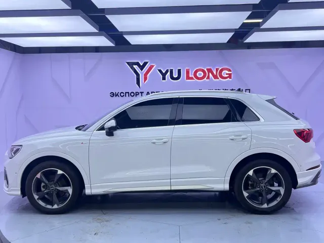 Audi Q3 — Фото автомобиля 3