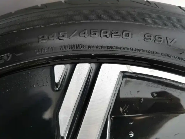 Geely Boyue L — Фото автомобиля 24