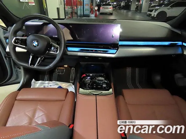 BMW 5 Series G60 — Фото автомобиля 8