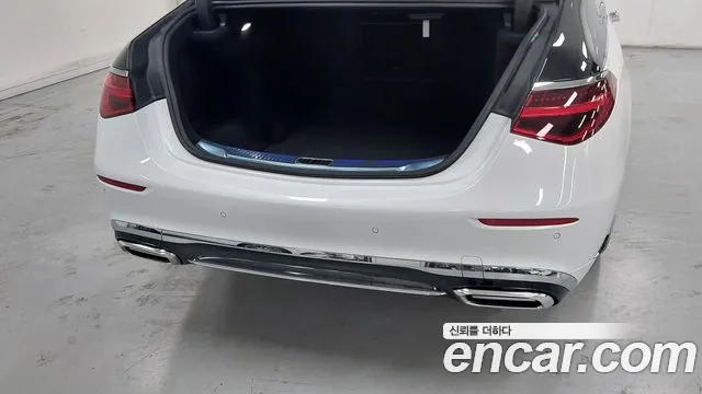 Mercedes-Benz S-Class — Фото автомобиля 11