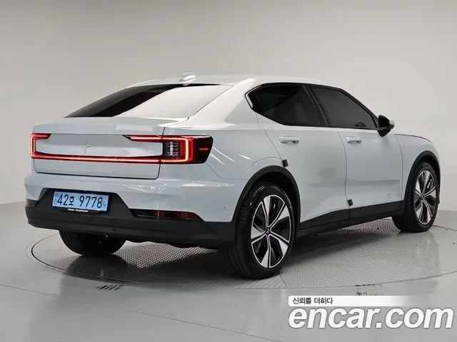 Polestar 2 — Фото автомобиля 4