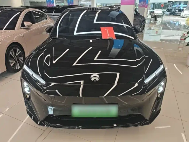 Nio ET5 Touring — Фото автомобиля 2