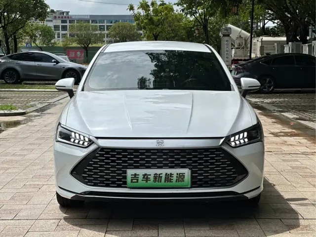 BYD Qin PLUS — Фото автомобиля 3