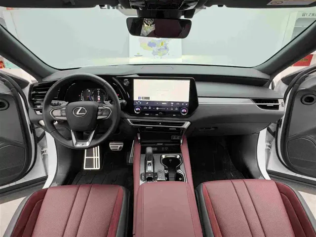 Lexus RX — Фото автомобиля 11