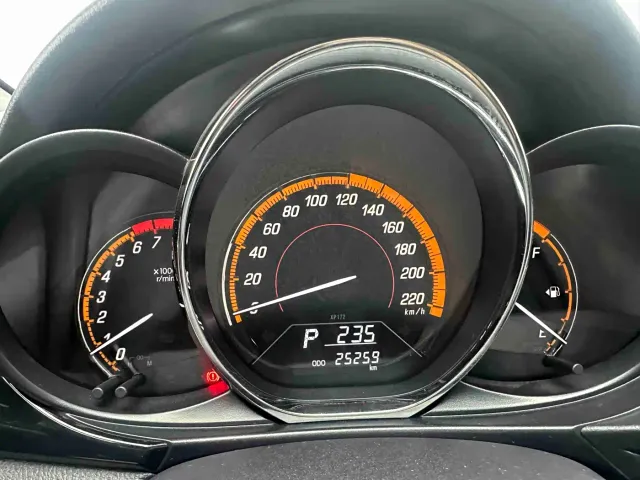 Toyota YARiS L Zhi Xuan — Фото автомобиля 11