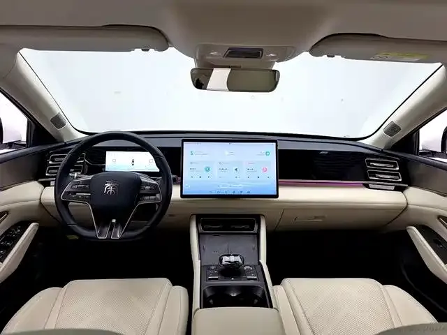 BYD Qin L — Фото автомобиля 9