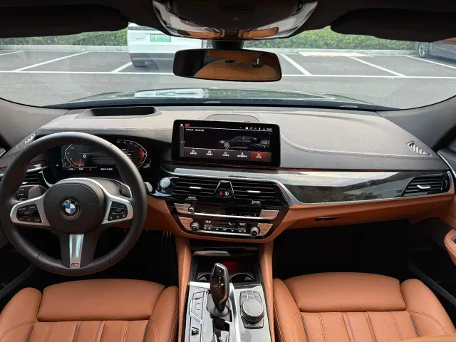 BMW 6 Series Gran Turismo — Фото автомобиля 11