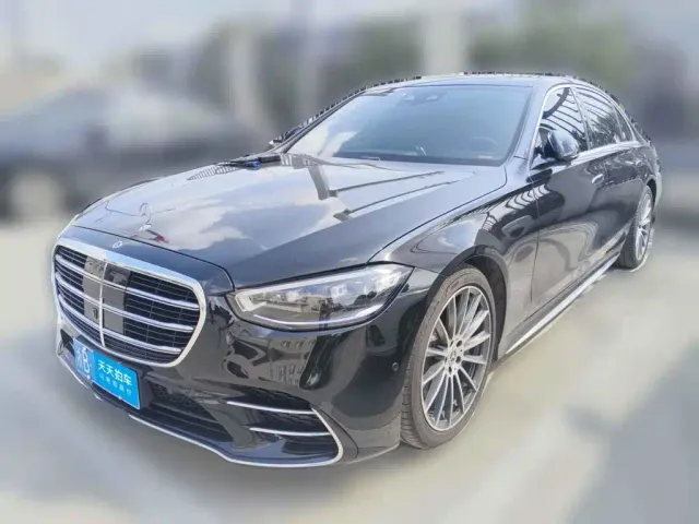 Фотография автомобиля — Mercedes-Benz S-Class
