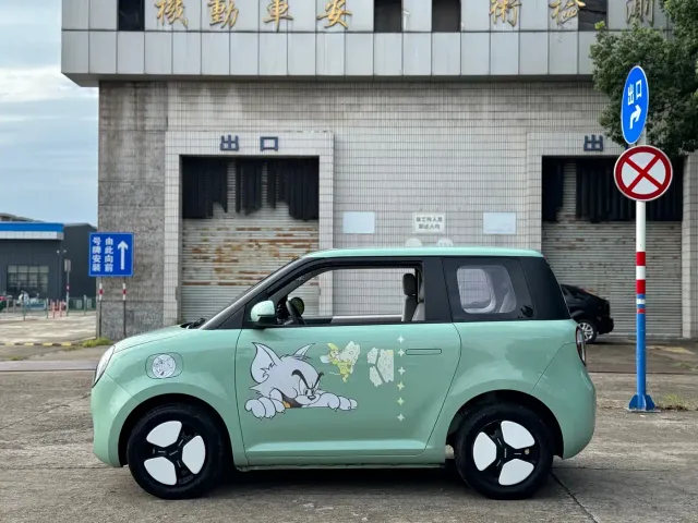 Changan Lumin — Фото автомобиля 11