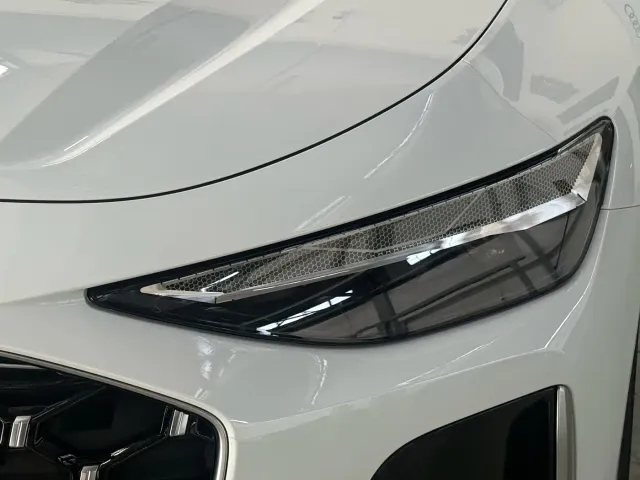 Audi A6L — Фото автомобиля 10