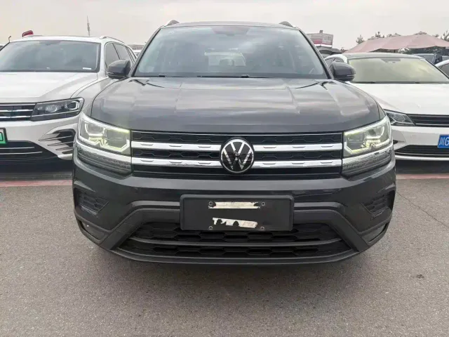 Volkswagen Tharu — Фото автомобиля 2