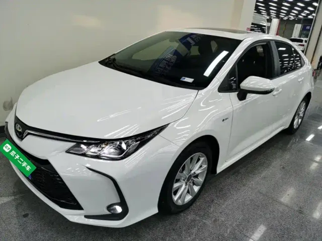 Фотография автомобиля — Toyota Corolla