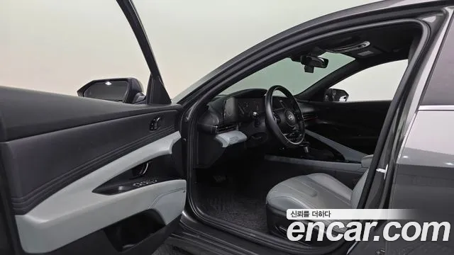 Hyundai AVANTE Новый Avante (CN7) — Фото автомобиля 10