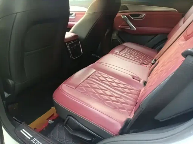 Jetour X70 Plus — Фото автомобиля 16