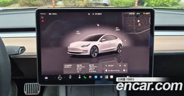 Tesla Model 3 — Фото автомобиля 8