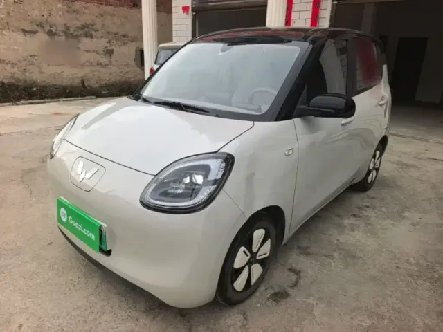 Фотография автомобиля — Wuling Hongguang Mini EV