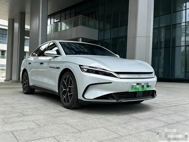 BYD Han — Фото автомобиля 3