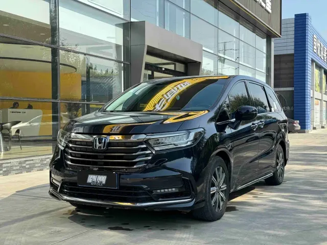 Фотография автомобиля — Honda Odyssey