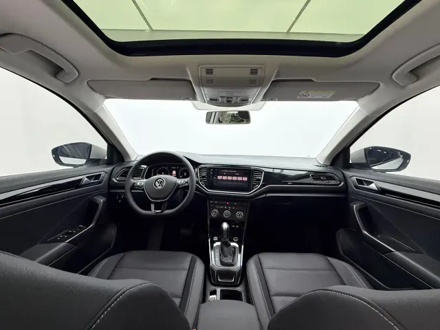Volkswagen T-Roc — Фото автомобиля 10