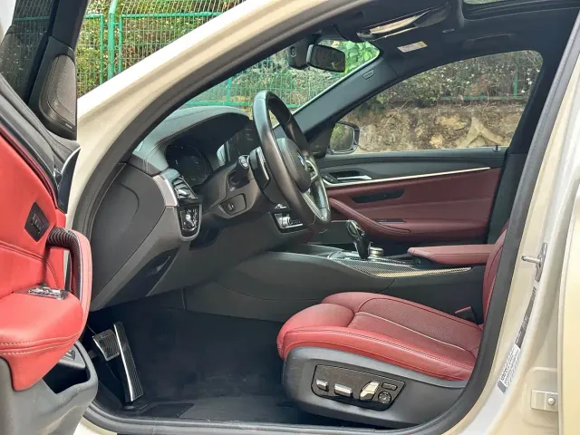 BMW 5 Series — Фото автомобиля 5