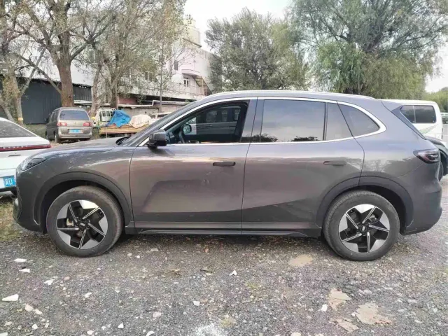Geely Galaxy E5 — Фото автомобиля 8