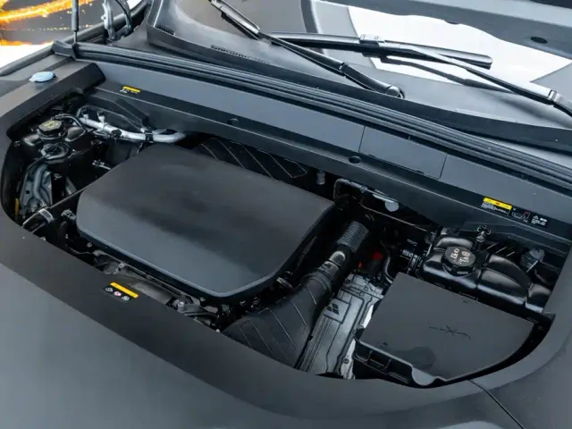 Li Auto L9 — Фото автомобиля 13