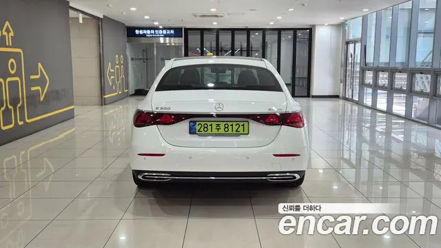 Mercedes-Benz E-Class E-класс W214 E300 4MATIC Exclusive — Фото автомобиля 3