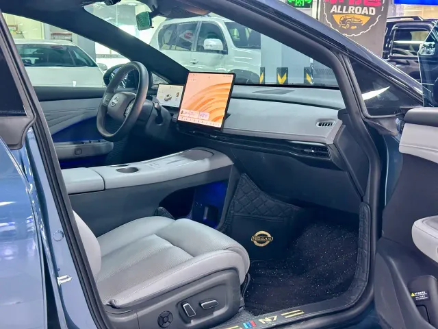 Nissan N7 — Фото автомобиля 8