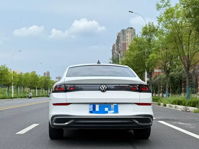 Volkswagen Lamando — Фото автомобиля 8