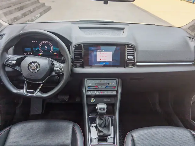 Skoda Karoq — Фото автомобиля 9