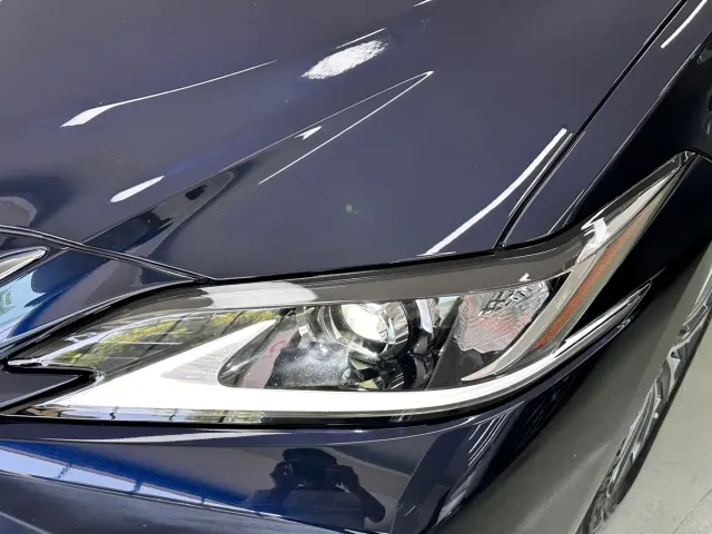 Lexus ES — Фото автомобиля 8