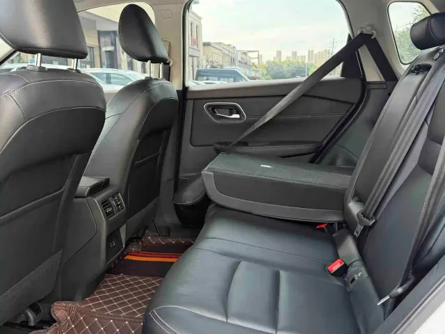 Nissan X-Trail — Фото автомобиля 6