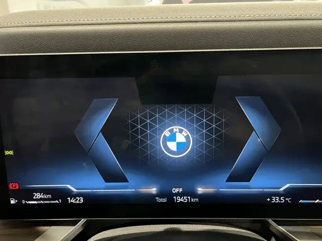 BMW 7 Series — Фото автомобиля 14