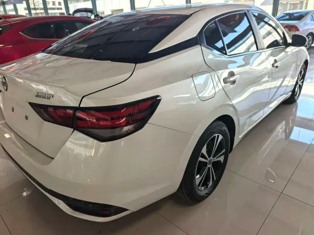 Nissan Sylphy — Фото автомобиля 4